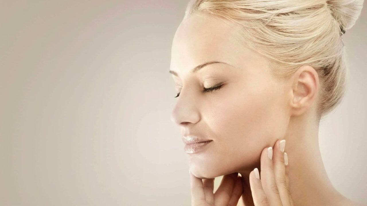 Midface lift on a blonde woman